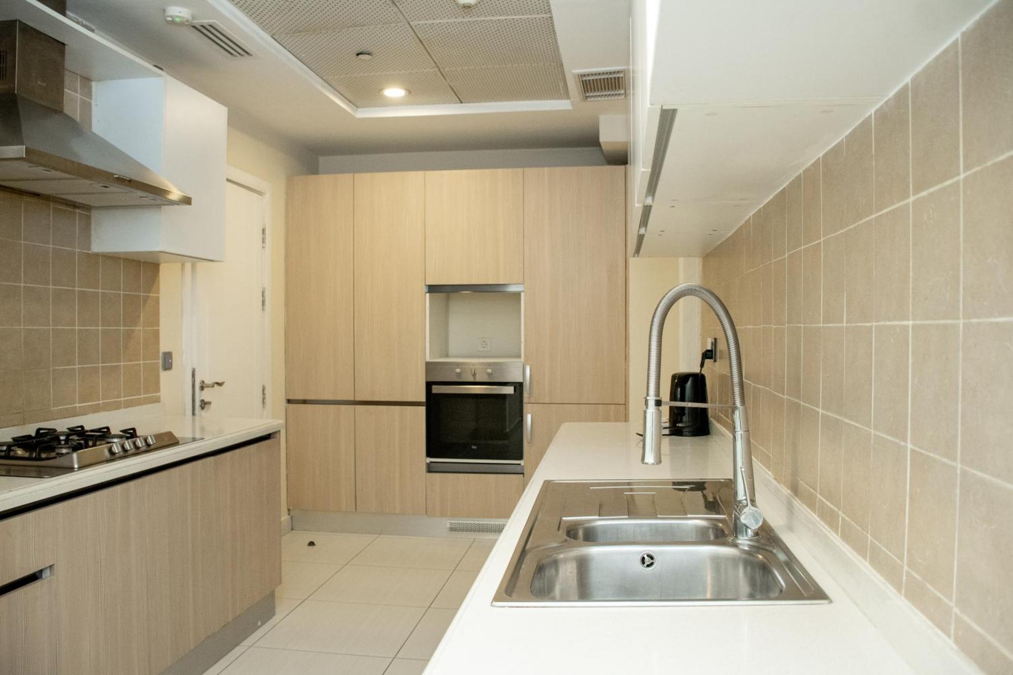 Centaurus Hotel Suites Исламабад Экстерьер фото